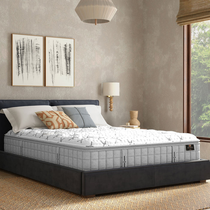 King Koil Cielo Vista Trimline Medium mattress with Joma wool and graphite-infused Talalay latex